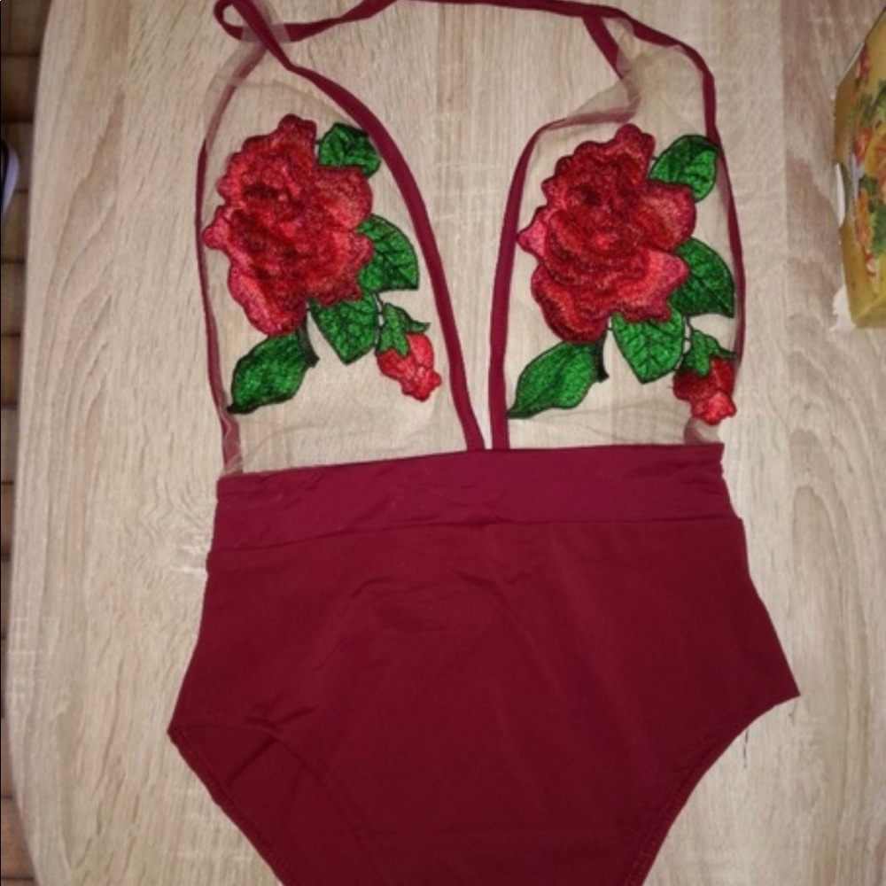 Embroidered Rose Swimsuit Sexy - Picture 4 of 4